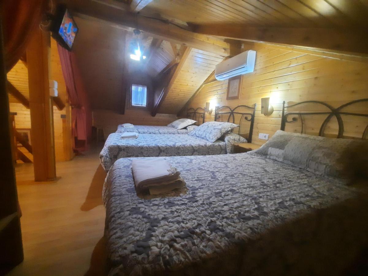 Cabanas De Madera El Rinconcillo Arroyo Frio Dış mekan fotoğraf