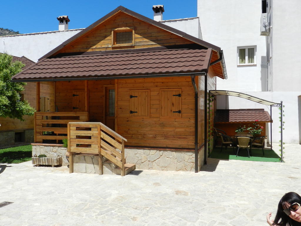 Cabanas De Madera El Rinconcillo Arroyo Frio Oda fotoğraf