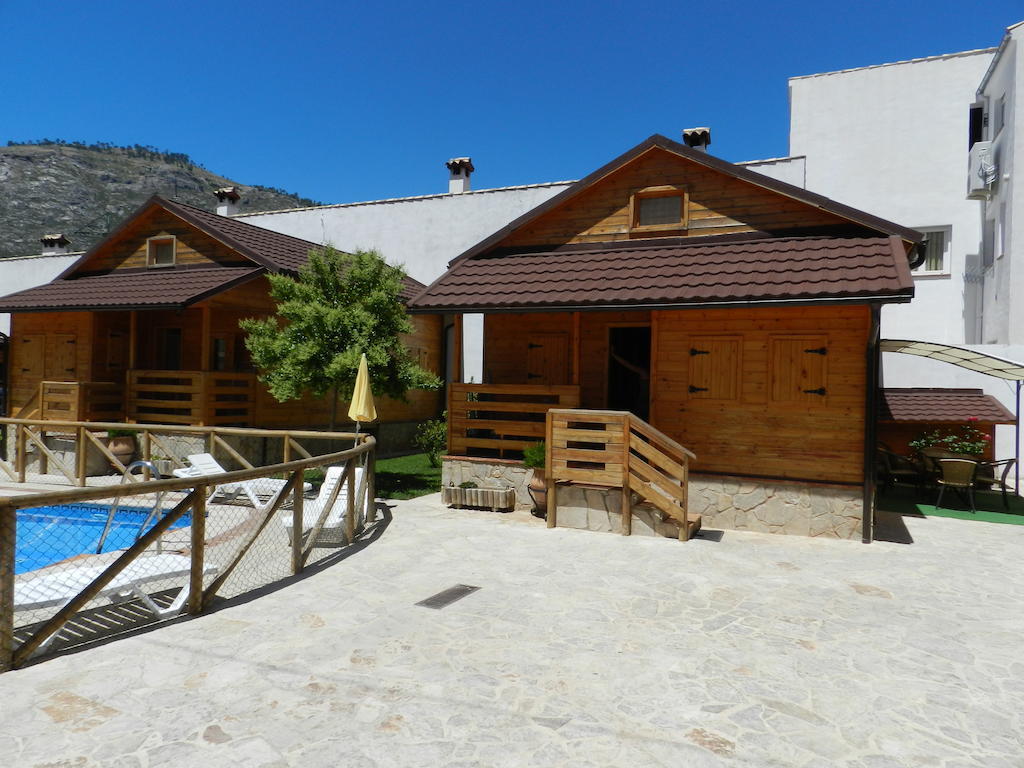 Cabanas De Madera El Rinconcillo Arroyo Frio Oda fotoğraf